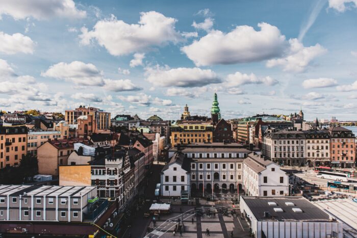 2017 – Öppnar kontor i Stockholm